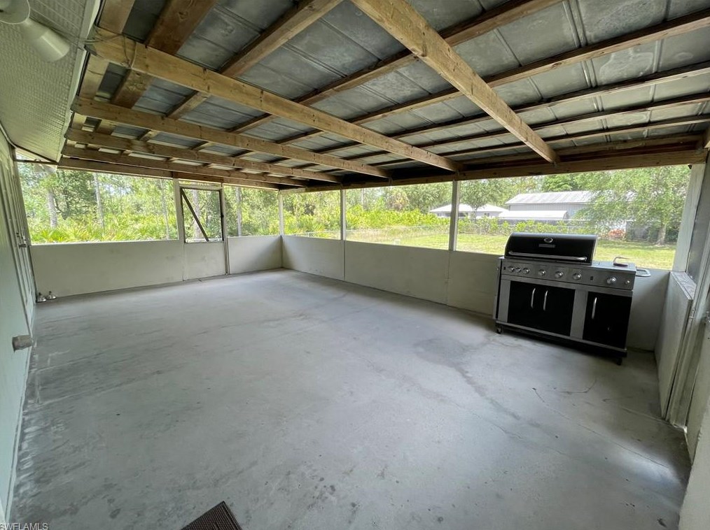 2318 Hamilton Ave, Alva FL  33920-1038 exterior