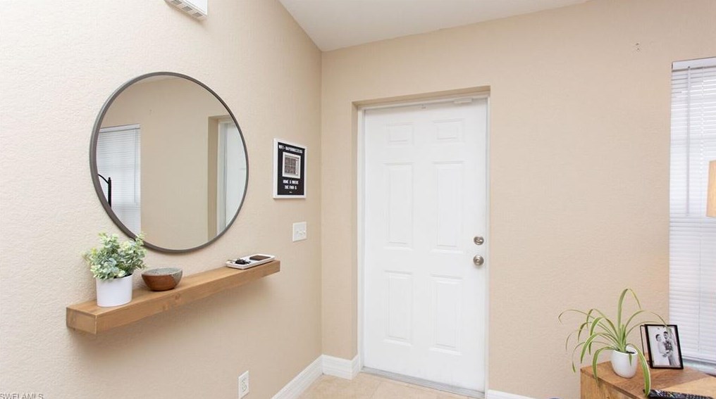 2424 1st Ave, Cape Coral FL  33909-4239 exterior