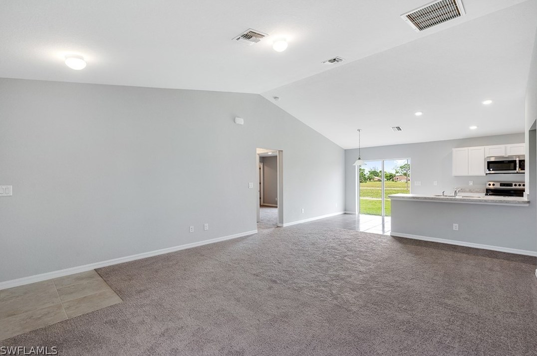 3070 4th Ave, Cape Coral FL  33909-0068 exterior