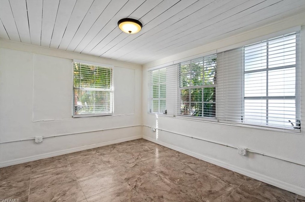 3314 Apache St, Fort Myers FL 33916-2102 exterior