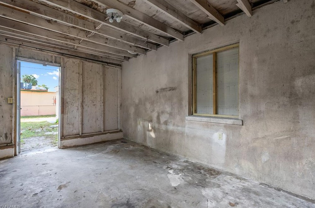 3314 Apache St, Fort Myers FL 33916-2102 exterior