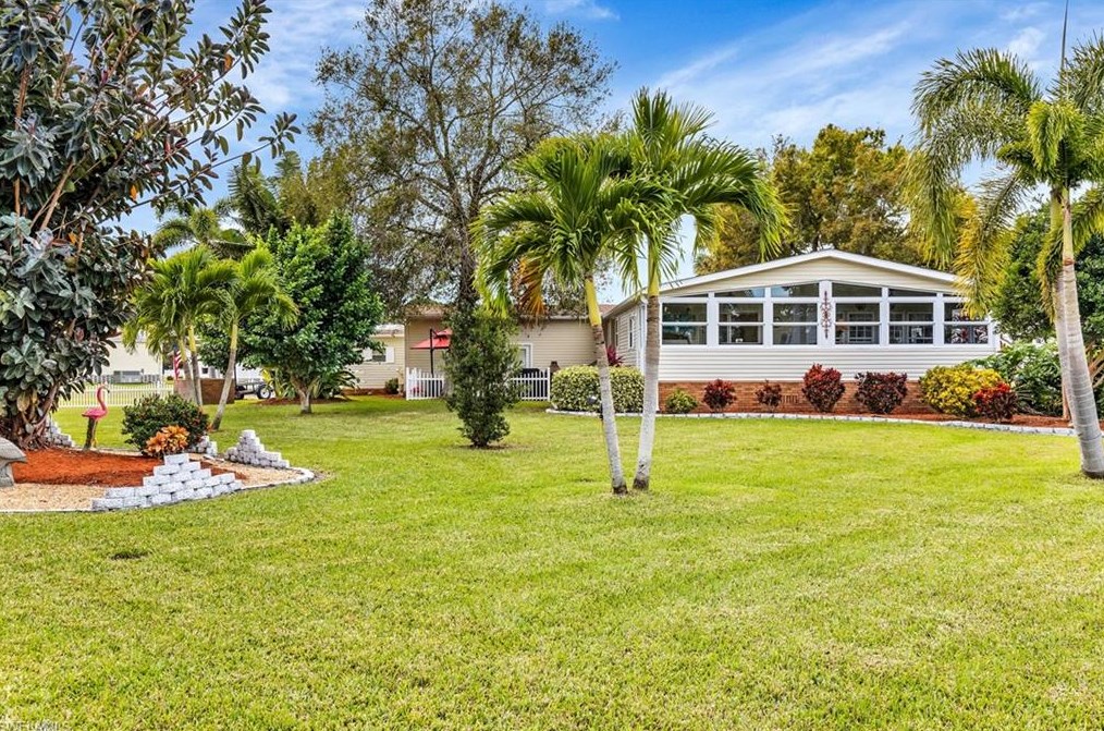 9778 Cattail Ct, Fort Myers FL 33905-5107 exterior