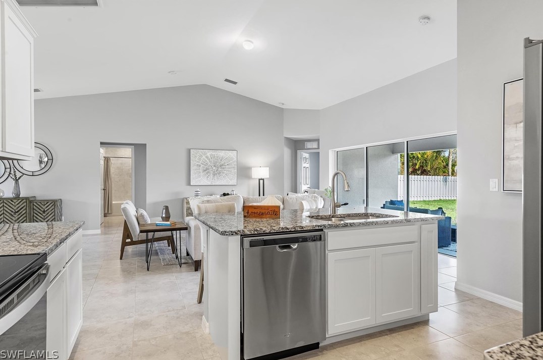 1014 6th Pl, Cape Coral FL  33909-2019 exterior