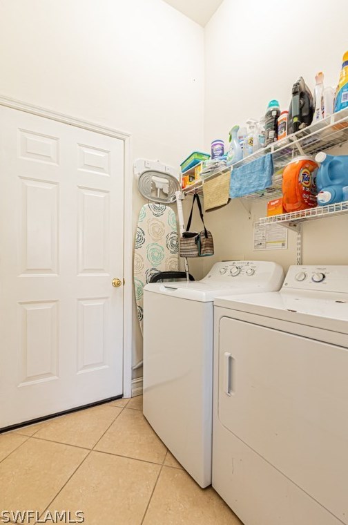 14145 Creek Ct, Fort Myers FL 33908-3017 exterior