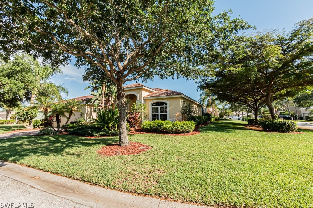 14145 Creek Ct, Fort Myers FL 33908-3017 exterior