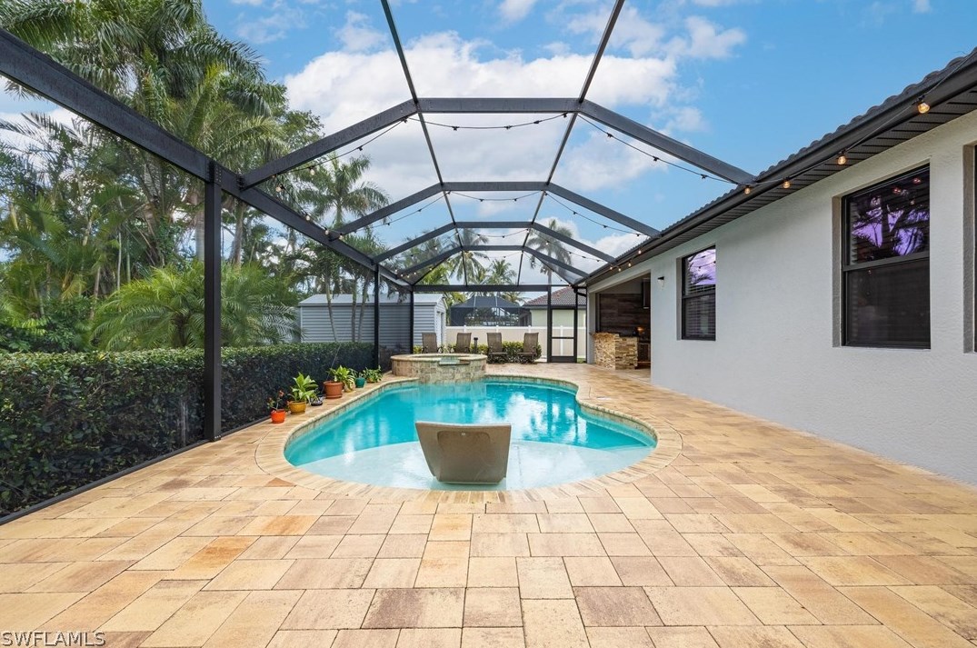 1326 Jambalana Ln, Fort Myers FL  33901-8808 exterior