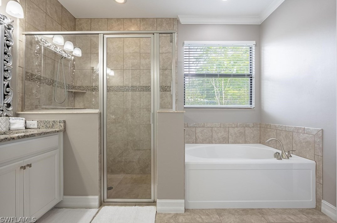 1326 Jambalana Ln, Fort Myers FL  33901-8808 exterior