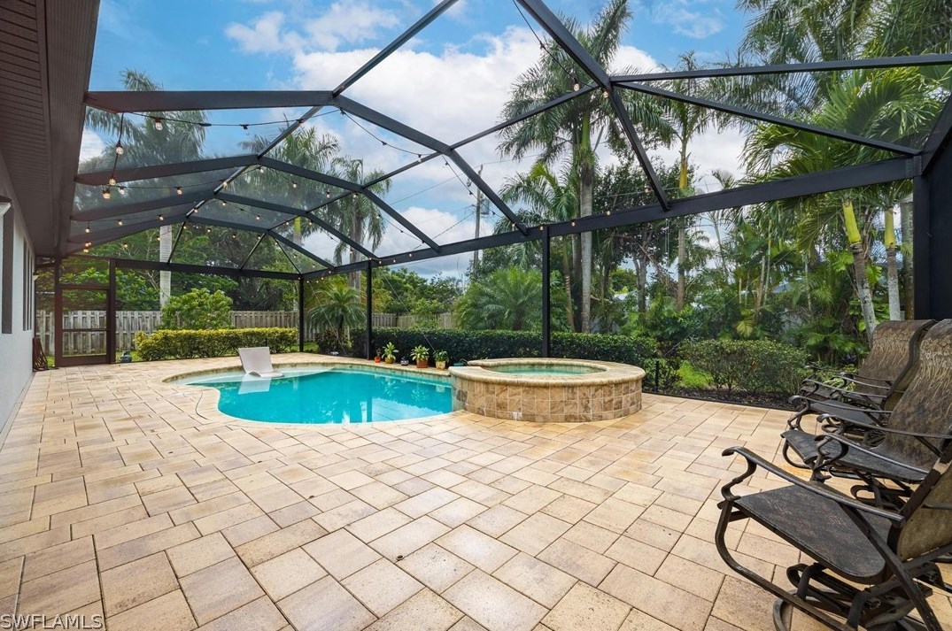 1326 Jambalana Ln, Fort Myers FL  33901-8808 exterior