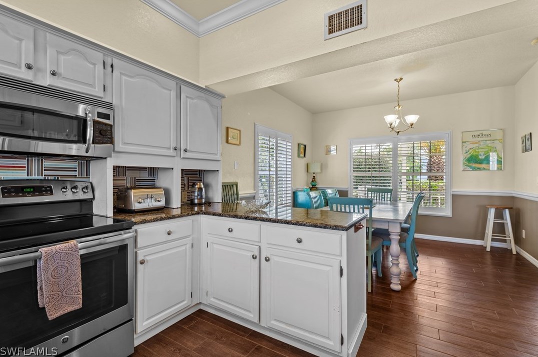 4006 25 Pl, Cape Coral FL  33914-5470 exterior