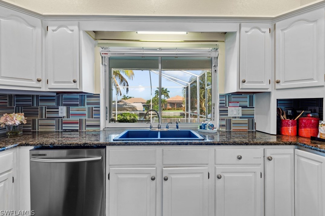 4006 25 Pl, Cape Coral FL  33914-5470 exterior