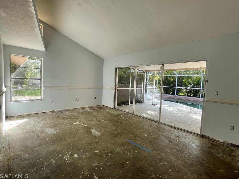 6451 Adelphi Cir, Fort Myers FL  33919-5002 exterior