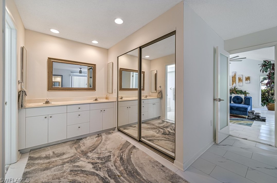 5442 Harbour Castle Dr, Fort Myers FL 33907-7846 exterior