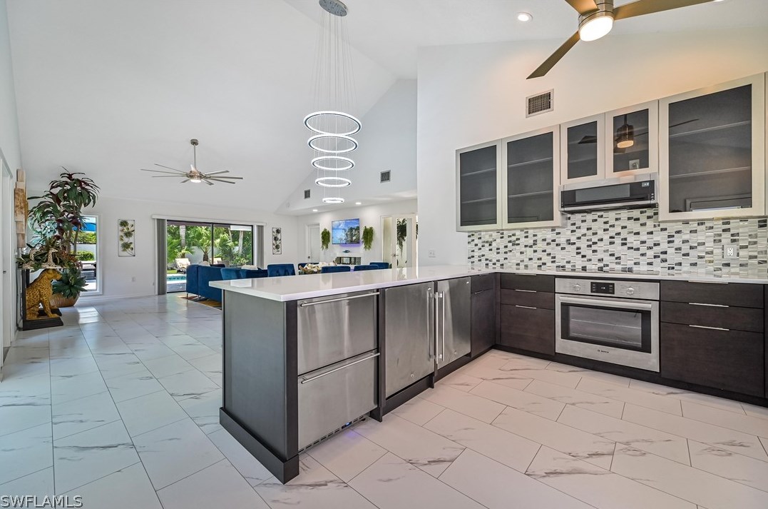 5442 Harbour Castle Dr, Fort Myers FL 33907-7846 exterior