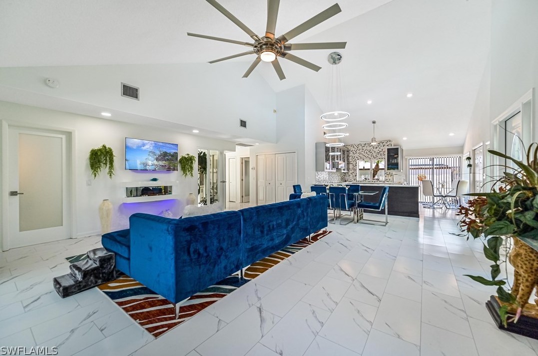 5442 Harbour Castle Dr, Fort Myers FL 33907-7846 exterior