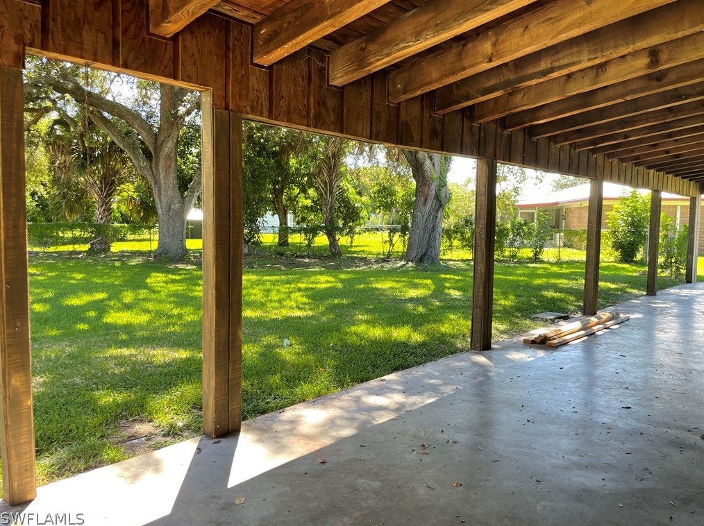 300 Avenida Del Rio, Clewiston FL  33440-2524 exterior