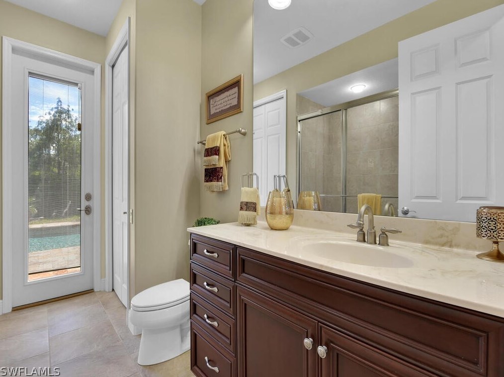 7630 Knightwing Cir, Fort Myers FL 33912-7332 exterior