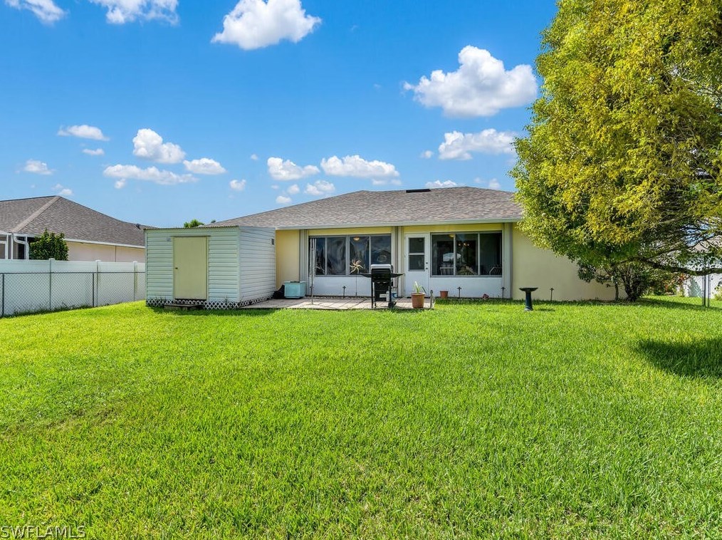 401 3 Ter, Cape Coral FL  33990-4003 exterior