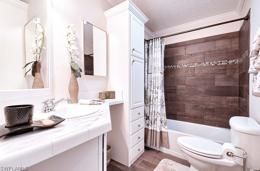 9761 Cattail Ct, Fort Myers FL 33905-5107 exterior