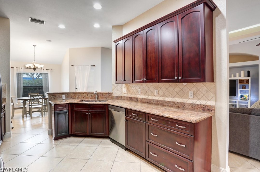 17410 Caloosa Trace Cir, Fort Myers FL  33967-8500 exterior