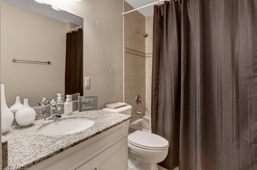 17410 Caloosa Trace Cir, Fort Myers FL  33967-8500 exterior