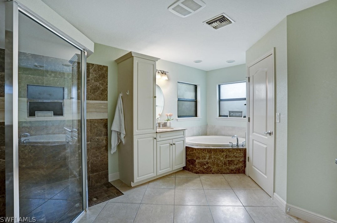 17410 Caloosa Trace Cir, Fort Myers FL  33967-8500 exterior