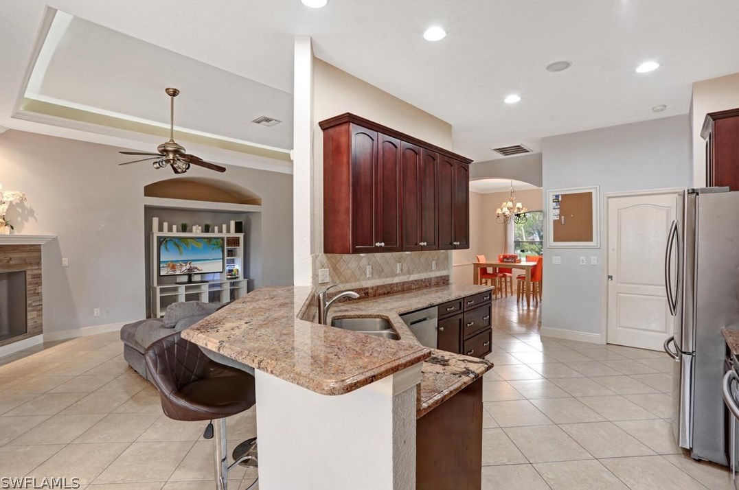 17410 Caloosa Trace Cir, Fort Myers FL  33967-8500 exterior