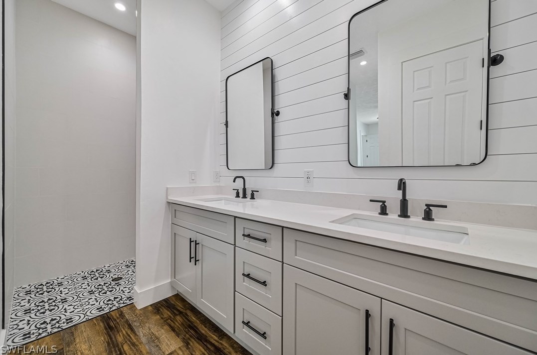 2907 22nd St, Alva FL  33920 exterior