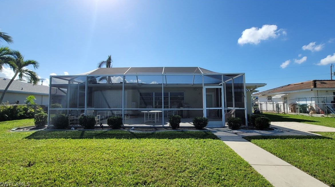 123 52nd Ter, Cape Coral FL  33914-7109 exterior