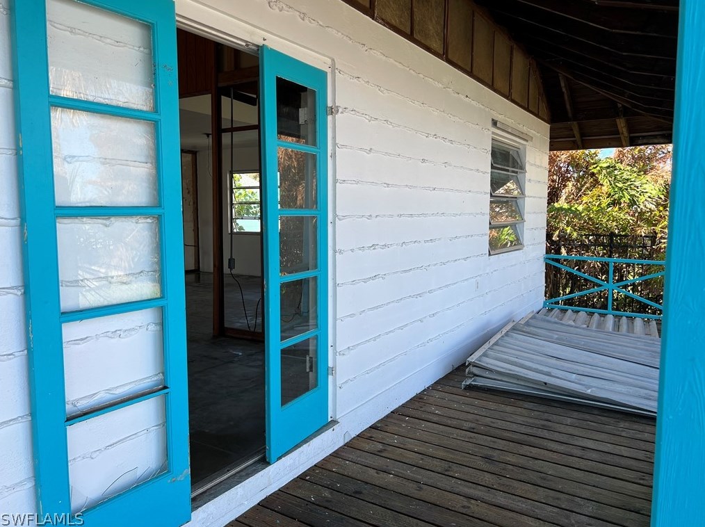 297 Ohio Ave, Fort Myers Beach, FL 33931