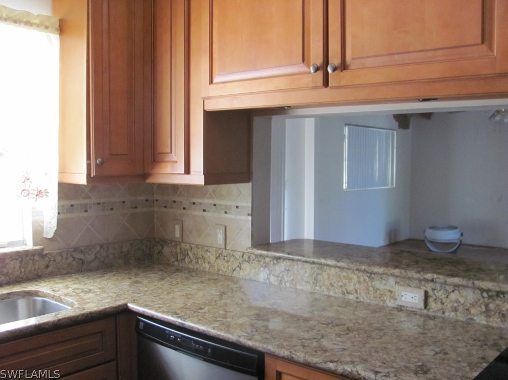 210 Sunset Blvd, Punta Gorda FL 33982-2503 exterior