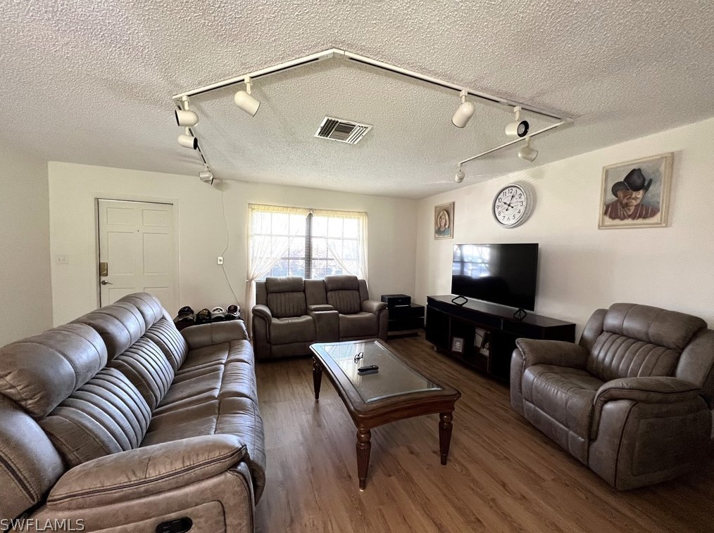 5849 Millay Ct, Fort Myers FL  33903-4524 exterior
