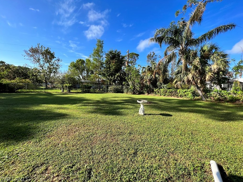 5849 Millay Ct, Fort Myers FL  33903-4524 exterior
