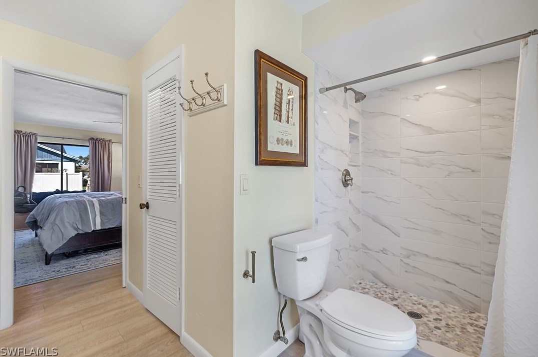 1596 Whiskey Creek Dr, Fort Myers FL  33919-2724 exterior