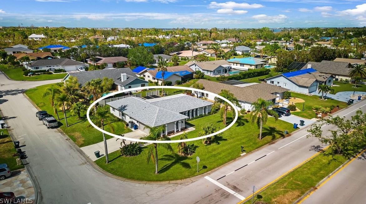 1596 Whiskey Creek Dr, Fort Myers FL  33919-2724 exterior