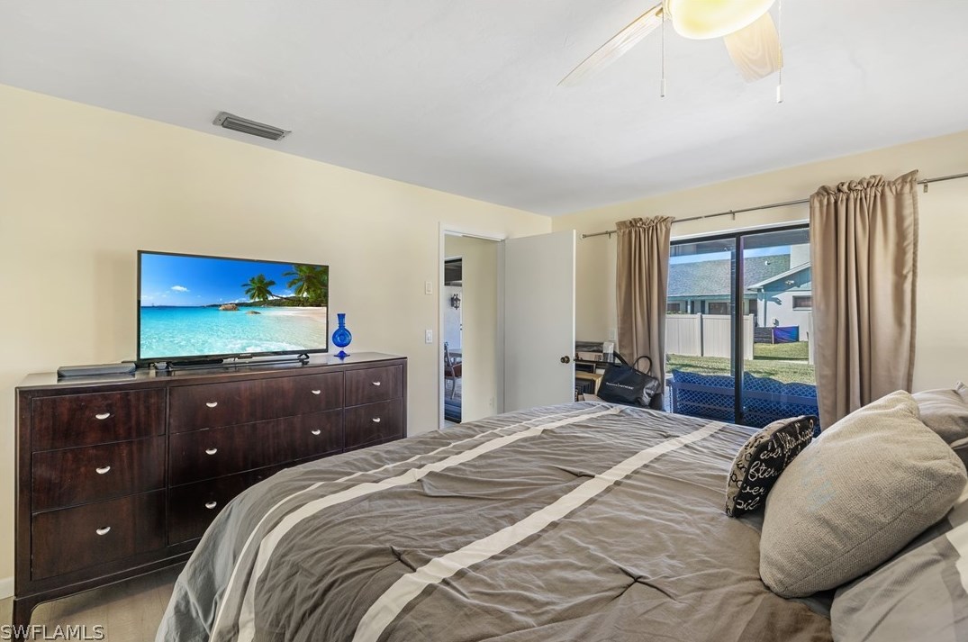 1596 Whiskey Creek Dr, Fort Myers FL  33919-2724 exterior