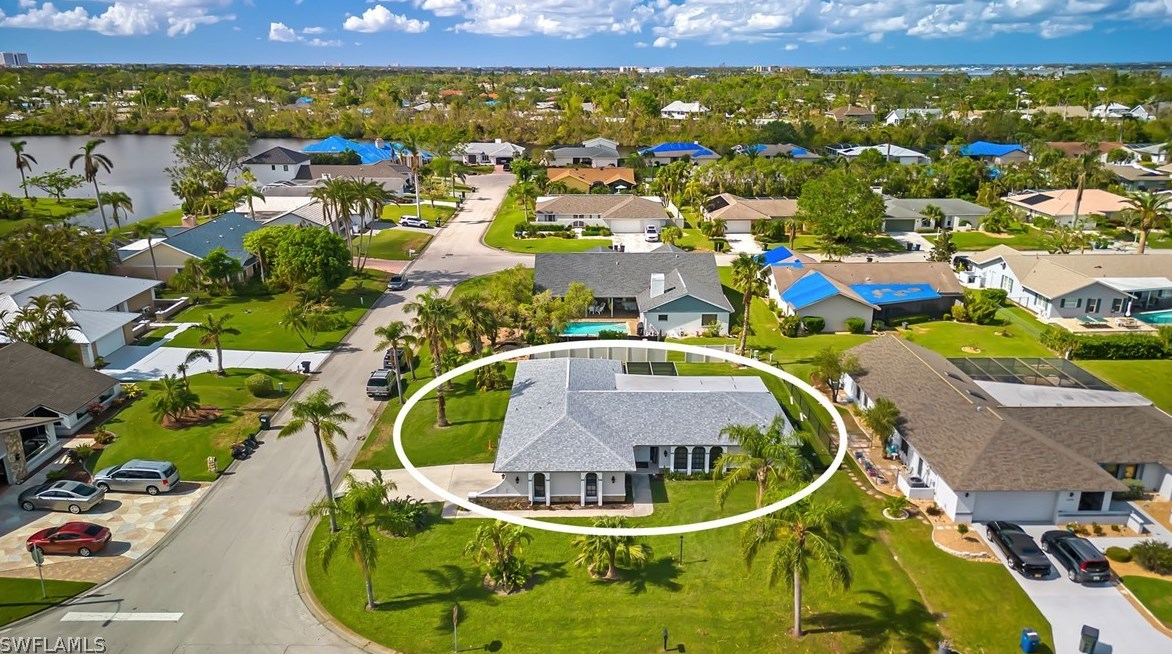 1596 Whiskey Creek Dr, Fort Myers FL  33919-2724 exterior