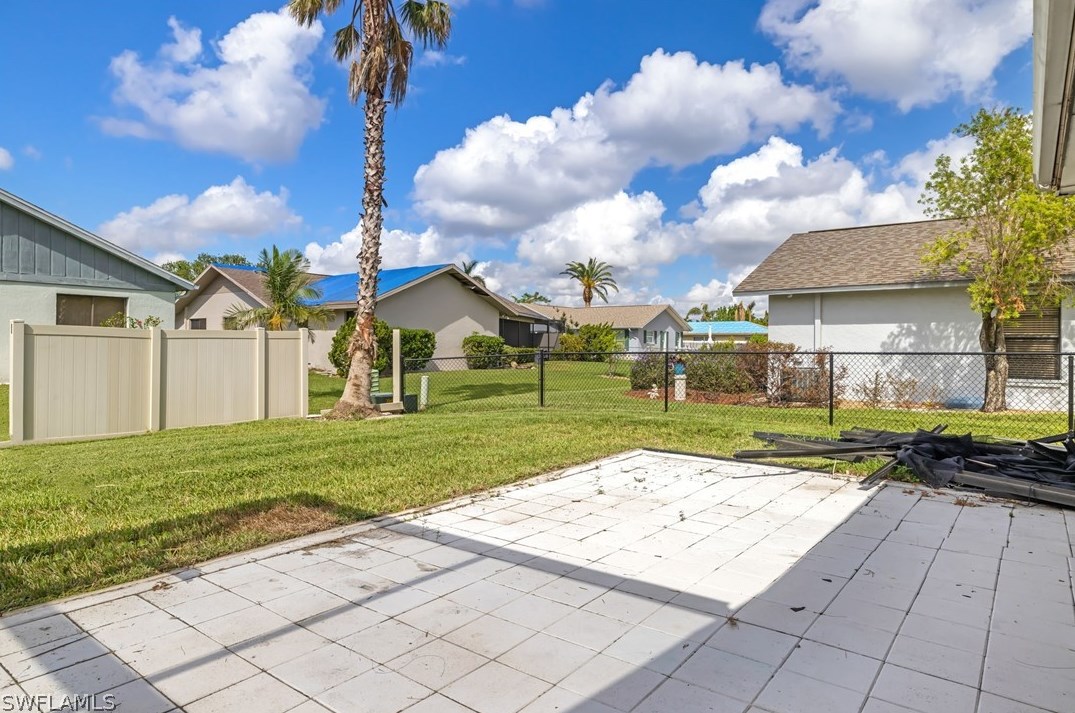 1596 Whiskey Creek Dr, Fort Myers FL  33919-2724 exterior