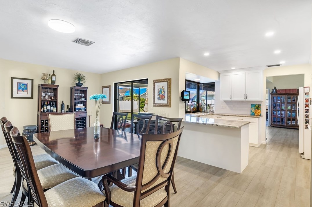 1596 Whiskey Creek Dr, Fort Myers FL  33919-2724 exterior