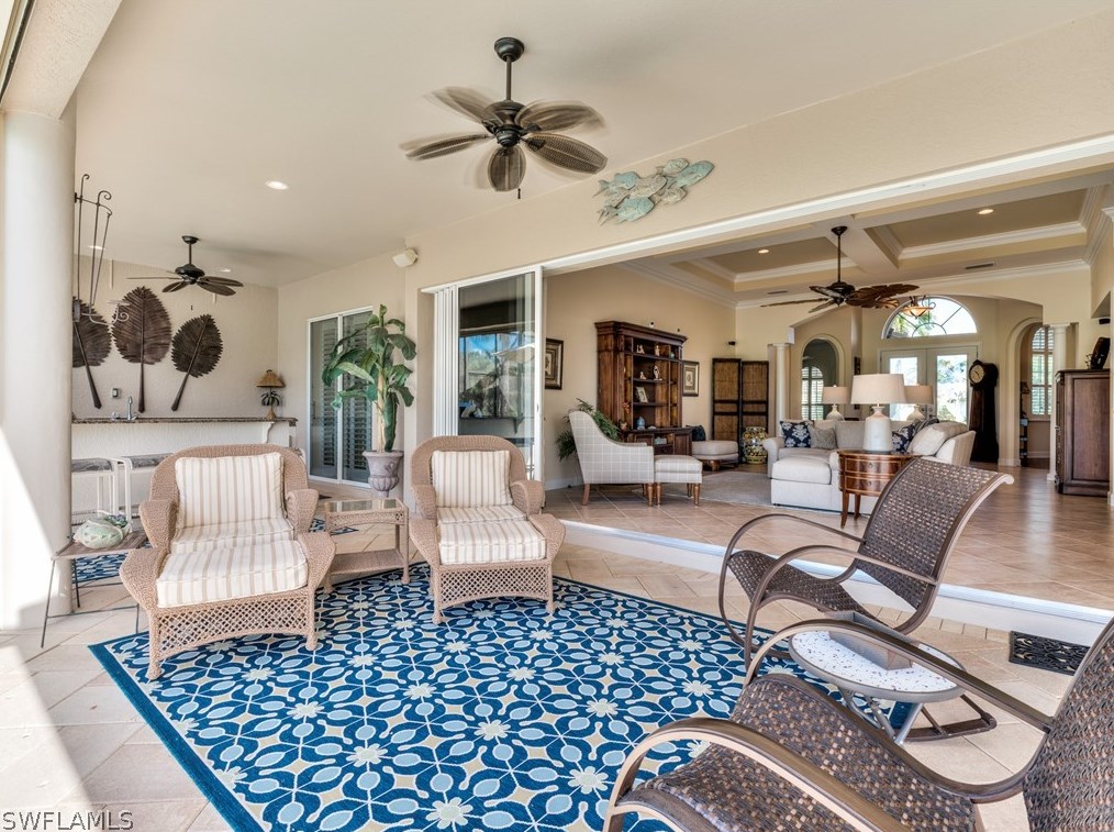 8853 New Castle Dr, Fort Myers FL 33908-5657 exterior