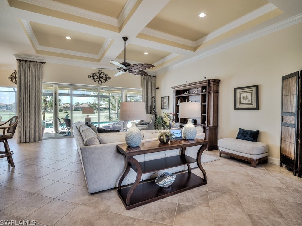 8853 New Castle Dr, Fort Myers FL 33908-5657 exterior