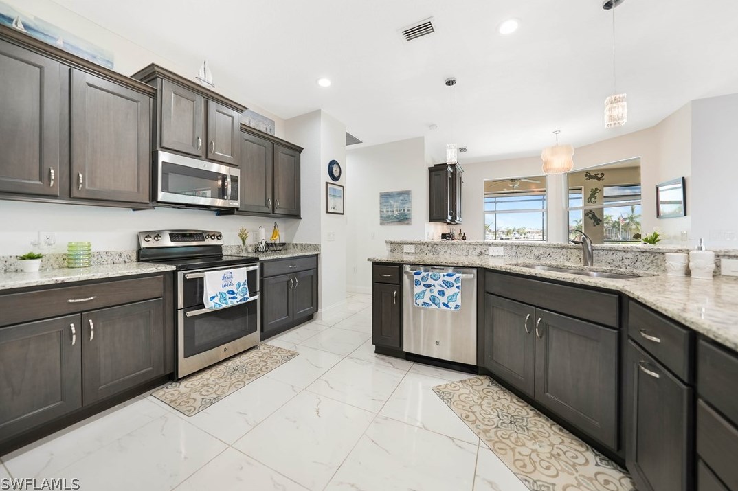 1010 Mineo Dr, Punta Gorda FL  33950-6647 exterior