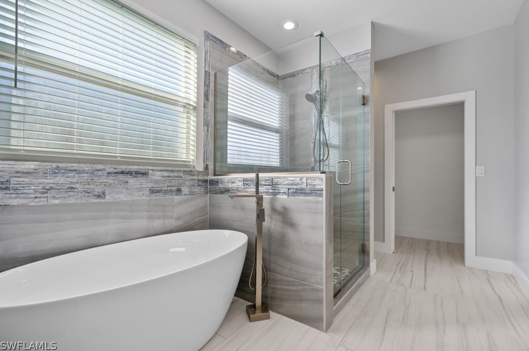 15381 Briarcrest Cir, Fort Myers FL  33912-6398 exterior