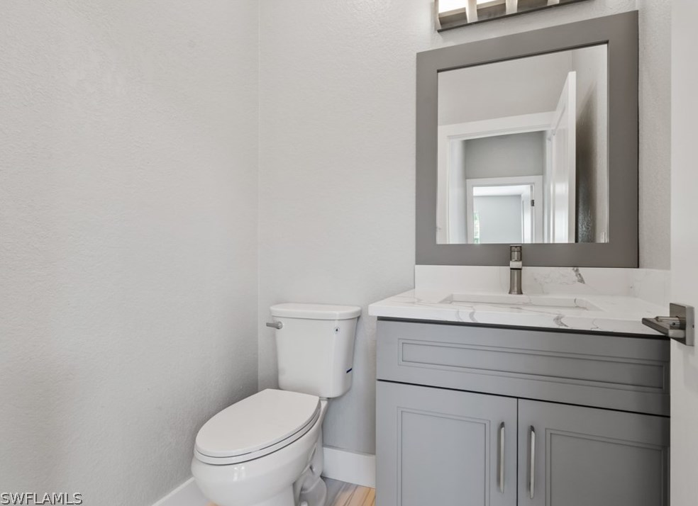 15381 Briarcrest Cir, Fort Myers FL  33912-6398 exterior