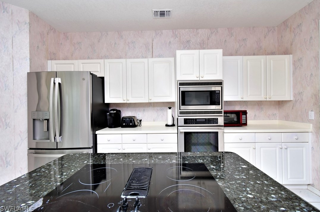 5090 Key Largo Cir, Punta Gorda FL  33955-4617 exterior