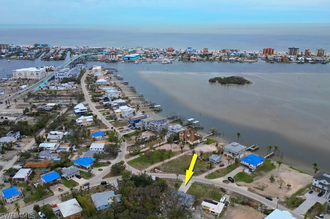 955 San Carlos Dr, Fort Myers Beach, FL 33931