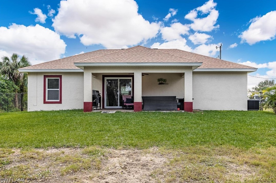 2029 Detroit Dr, Labelle FL  33935-5396 exterior