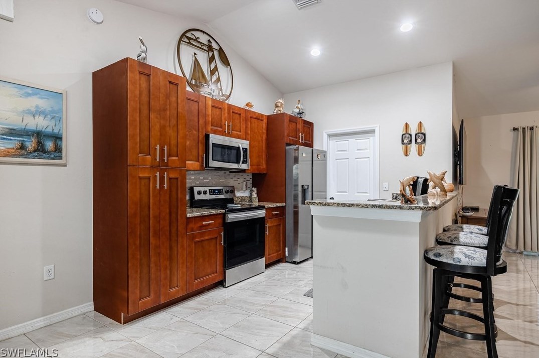 2029 Detroit Dr, Labelle FL  33935-5396 exterior