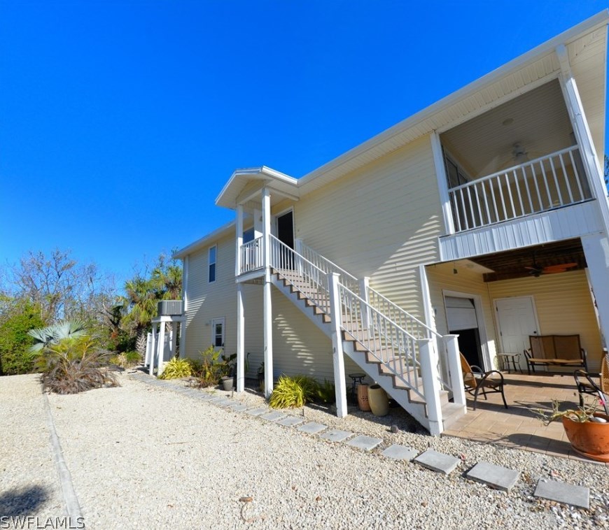 401 Donora Blvd, Fort Myers Beach, FL 33931