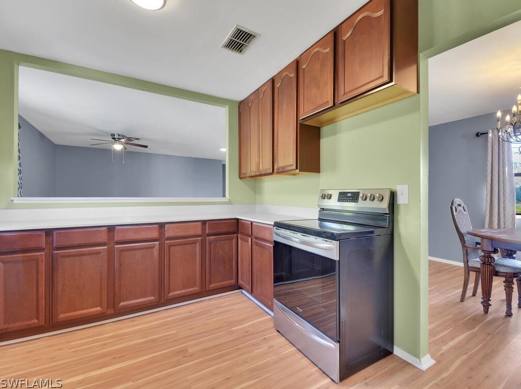 7563 Captiva Blvd, Fort Myers FL  33967-6121 exterior