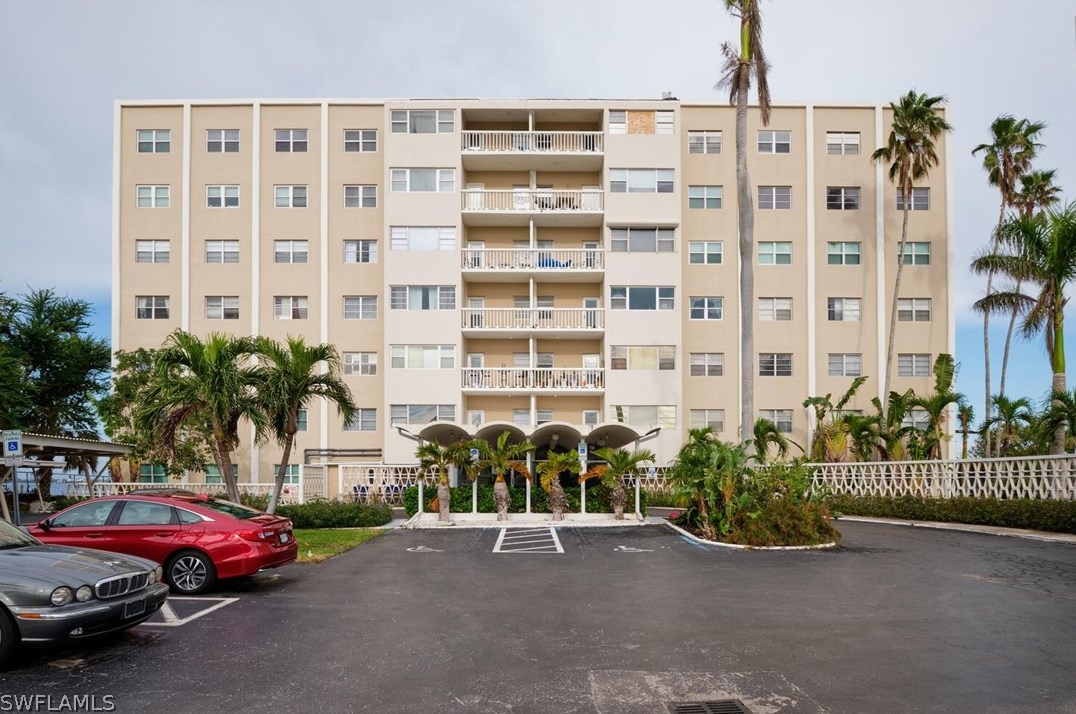 1900 Clifford St, Fort Myers FL  33901-3208 exterior